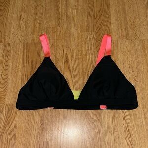 NWOT XHILARATION BATHING SUIT TOP